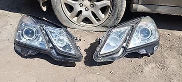 Комплект передних фар Mercedes-Benz 2011 г., Б/у, Оригинал at lalafo.kg Комплект передних фар Mercedes-Benz 2011 г., Б/у, Оригинал