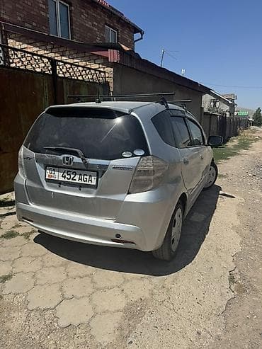 гак айон с: Honda Shuttle: 2011 г., Вариатор, Гибрид, Хэтчбэк — 2