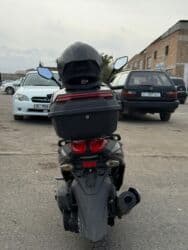 скутер кобра shunfeng hn125t 4 запчасти: Скутер спорт-класса 50–150 см³ (визуально категория 12–14"), черный — 2