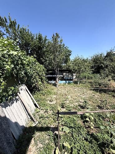 Үйлөр: 🏡 Продается уютный дом в Сокулуке! 📍 Участок — 10 соток 🏠 Дом — 105 — 4