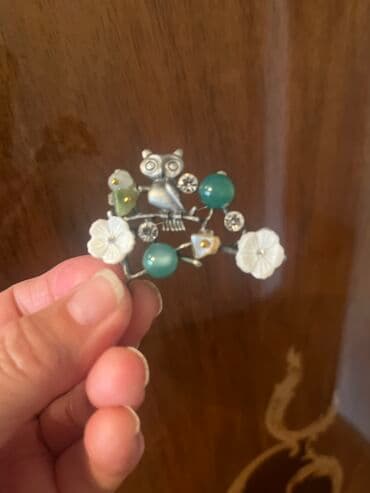 продаю студию красоты: Брошь эксклюзив с натур камнями 1 000 сом Бусы натур жемчуг — 1