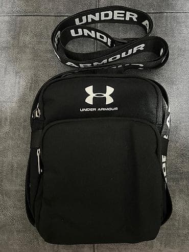 ички кийим: Сумка через плечо Under Armour, черная - Компактная — 1