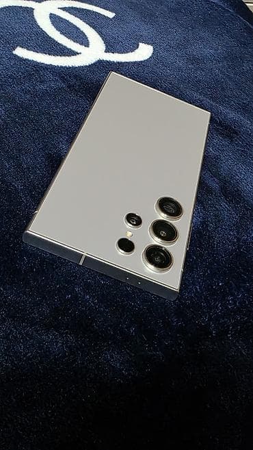 xs 256: Samsung Galaxy S24 Ultra, Б/у, 512 ГБ, цвет - Бежевый, eSIM — 2