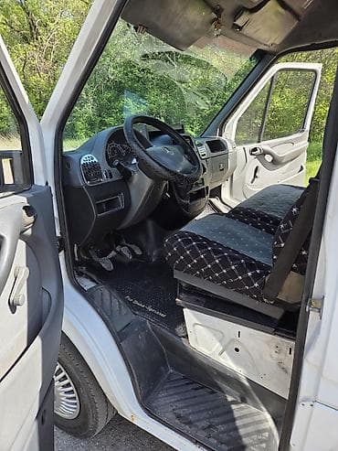 перегородки спринтер: Mercedes-Benz Спринтер: 2005 г., 2.2 л, Дизель, Фургон — 4