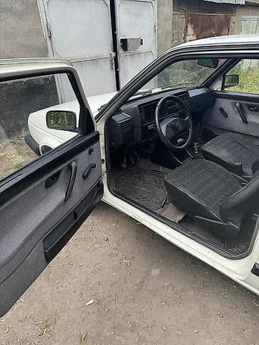 Volkswagen Golf: 1988 г., Механика, Бензин, Хэтчбэк at lalafo.kg Volkswagen Golf: 1988 г., Механика, Бензин, Хэтчбэк