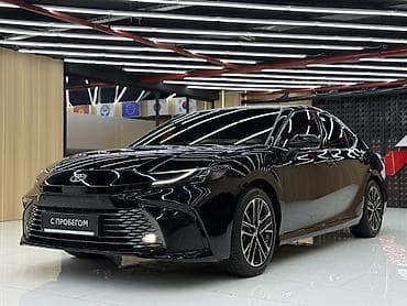 byd e2 2023: Toyota Camry: 2025 г., 2.5 л, Вариатор, Гибрид, Седан — 1