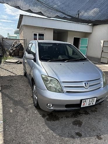 Toyota Ist: 2003 г., 1.5 л, Автомат, Бензин, Хэтчбэк