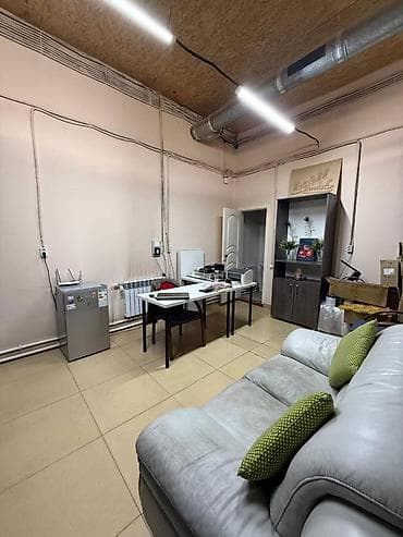 помишение бишкек: Продается коммерческое помещение. В верхней части города — 9