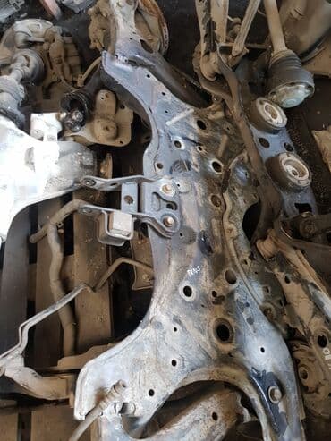 Toyota Prius 20 балка передняя Тоета Приус 20 Балка Передняя