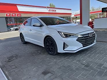 Hyundai Elantra: 2019 г., 1.6 л, Автомат, Бензин, Седан — 2