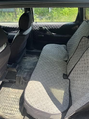 Volkswagen Passat: 1991 г., 1.8 л, Механика, Бензин, Универсал — 4