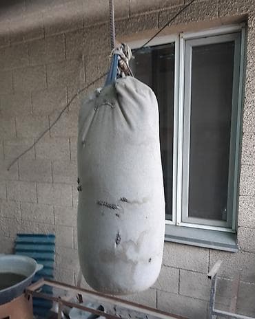 Гири: Продам брезентовую грушу. Размеры: высота 60 см, диаметр 28 см — 1