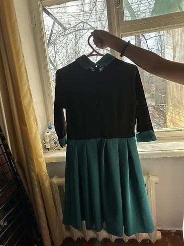 платье на девочку 10 лет: Платье с воротником и поясом, двуцветное. - Верх: черный плотный — 3