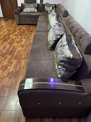 прямой диван: Раскладной диван, Б/у — 2