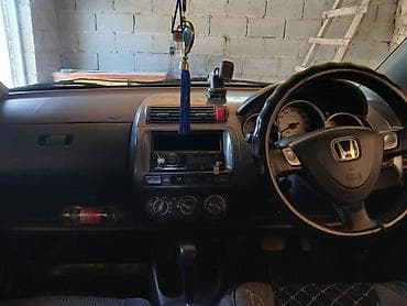 Унаа сатуу: Honda Fit: 2003 г., 1.5 л, Автомат, Бензин, Хетчбек — 8