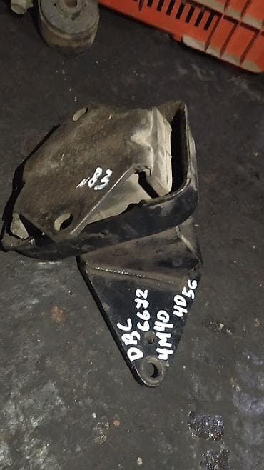 Подушка коробки передач Mitsubishi