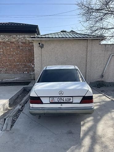 kia optima 2015: Mercedes-Benz W124: 1989 г., Седан — 2