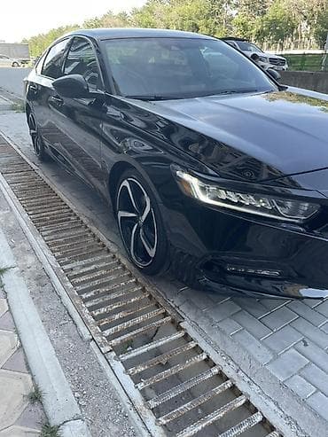 смешанные: Honda Accord: 2020 г., 2 л, Вариатор, Бензин, Седан — 2
