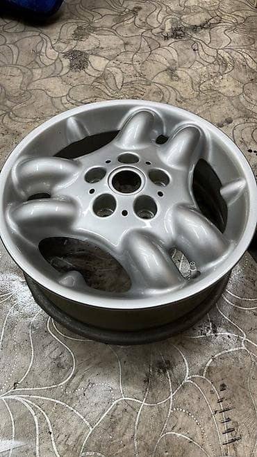 накладки на 124: Литые Диски R 16 Комплект, отверстий - 5, Б/у — 1