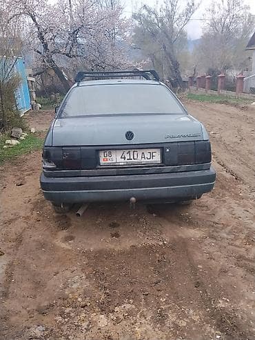 Продажа авто: Volkswagen Passat: 1988 г., 1.8 л, Ручные, Газ, Седан — 7