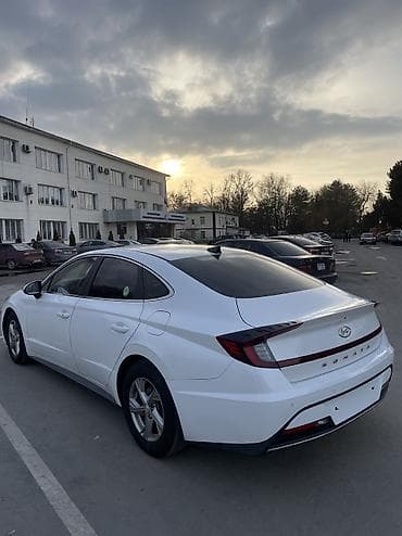 машина айнек: Hyundai Sonata: 2021 г., 2 л, Автомат, Газ, Седан — 4