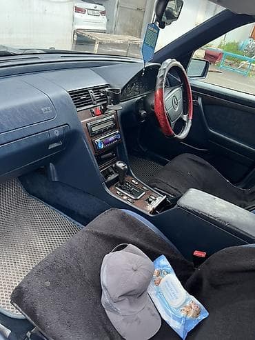mers 212: Mercedes-Benz C-Class: 1996 г., 2 л, Автомат, Бензин, Седан — 5
