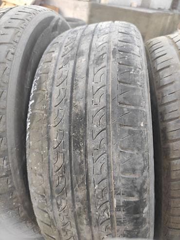 r 21: Комплект из 4 летних шин для легкового автомобиля. - Тип: летние — 3