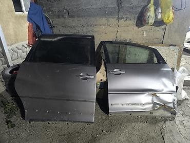 Автозапчасти: Продаю от Toyota Estima (5) 4 двери с обшивками передний бампер есть — 8