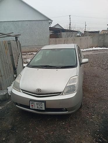 Toyota Prius: 2003 г., 1.5 л, Вариатор, Гибрид, Хэтчбэк at lalafo.kg Toyota Prius: 2003 г., 1.5 л, Вариатор, Гибрид, Хэтчбэк