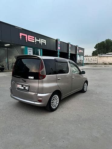 граната нексия 2: Toyota Funcargo: 2002 г., 1.3 л, Автомат, Бензин, Седан — 5