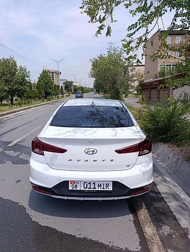 Транспорт: Hyundai Avante: 2019 г., 1.6 л, Вариатор, Бензин, Седан — 4