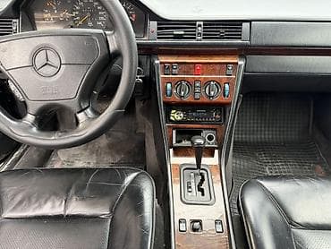 ролики на мерс 124: Mercedes-Benz W124: 1994 г., 2.2 л, Автомат, Бензин, Седан — 10