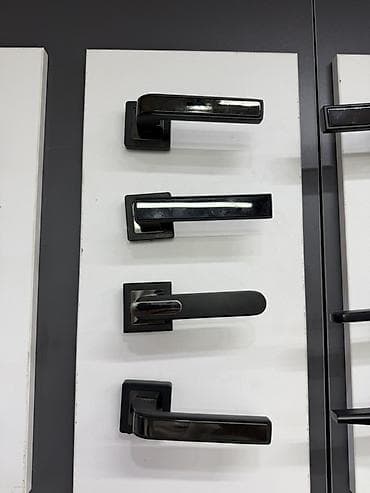 Дверные ручки: Дверная ручка, Для межкомнатных дверей, Металлические — 1