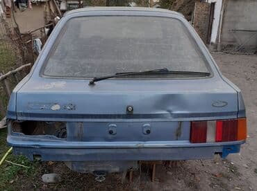 багажник субару бл5: Кузов хэтчбека (3/5‑дверный) синего цвета.

форд сиеара — 1