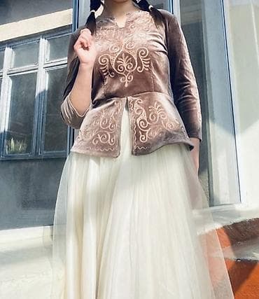 форма волейбол: Женский национальный костюм с юбкой. - Верх: бархатный — 1