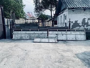 столик на панель грузовой: Кузов бортовой Hyundai, Б/у — 2