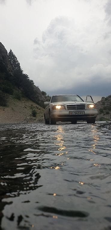 тоято авенс: Mercedes-Benz C-Class: 1994 г., 2.2 л, Механика, Бензин, Седан — 3