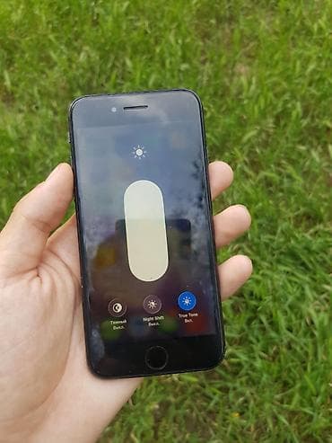 pixel google: IPhone SE 2020, Б/у, 128 ГБ, Черный, Чехол, 74 % — 2