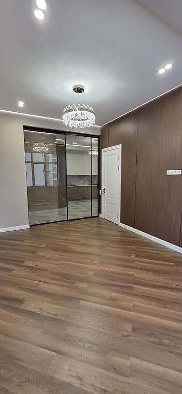 Недвижимость: 3 комнаты, 80 м², Элитка, 4 этаж, Дизайнерский ремонт — 1