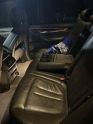 Автозапчасти: BMW X5 — интерьер и оснащение - Sdrive 🚘 - Розетки и разъёмы для — 2