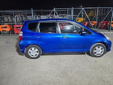 golf 4: Honda Jazz: 2007 г., 1.4 л, Механика, Бензин, Хэтчбэк — 2