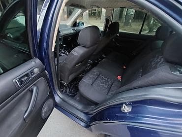 Volkswagen Bora: 1999 г., 1.6 л, Механика, Бензин, Седан — 8