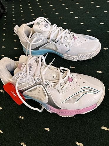 Кроссовки и спортивная обувь: Кроссовки для тенниса K-Swiss (женские) - Модель с защитой носка Tuff — 4