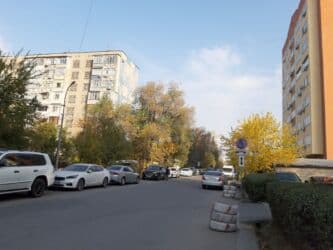 сдаю квартиру долгосрочно кызыл аскер: 3 комнаты, 75 м², 105 серия, 4 этаж — 1