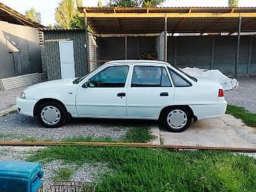 Daewoo Nexia: 2013 г., Механика, Бензин, Седан