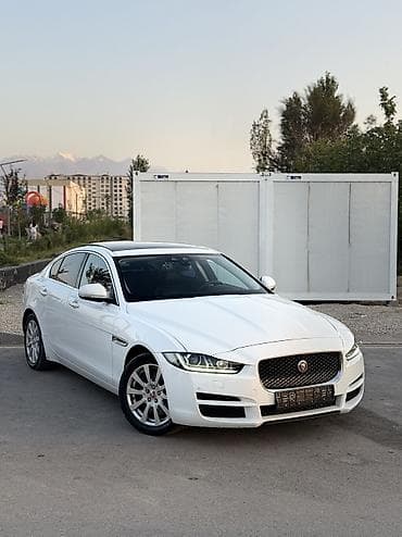 бу чехлы: Jaguar XE: 2017 г., 2 л, Автомат, Дизель, Седан — 1