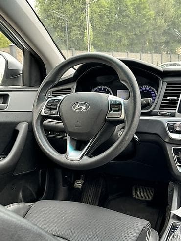 Hyundai Sonata: 2019 г., 2 л, Автомат, Газ, Седан — 9