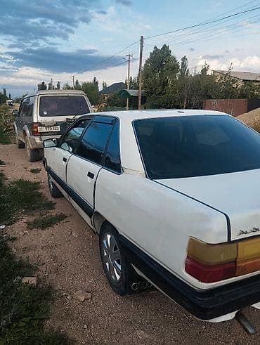 uni v: Audi 100: 1990 г., 2 л, Механика, Бензин, Седан — 3
