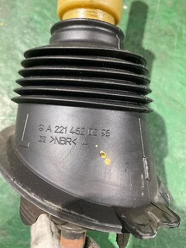 перетяжка руля: Кожух рулевой колонки (передний) Mercedes-Benz - Оригинальная деталь — 1