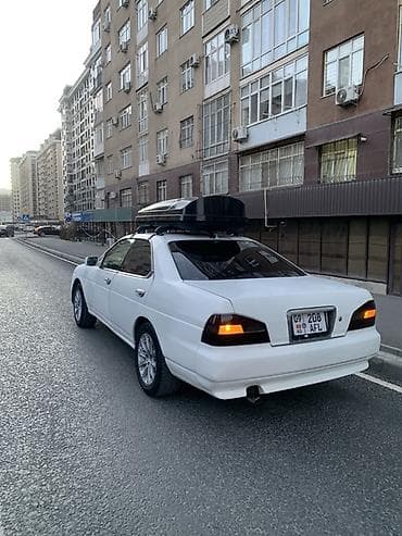 Унаа сатуу: Nissan Laurel: 2002 г., 2 л, Автомат — 4